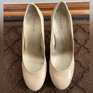 Tahari Women's Beige Heels